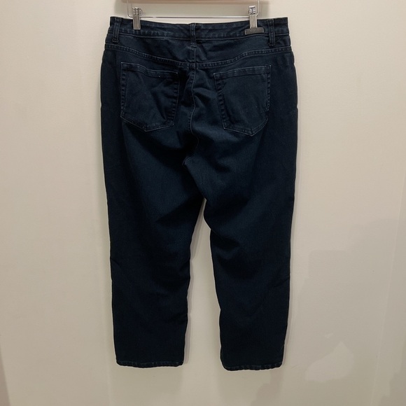 JONES NY JEANS | Gramercy Curvy Dark Wash Denim - Picture 3 of 4